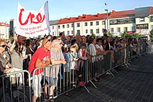 Zespół Cree wystąpił na pl. Kościuszki. Zbieraliśmy środki na leczenie 5-letniego Kubusia